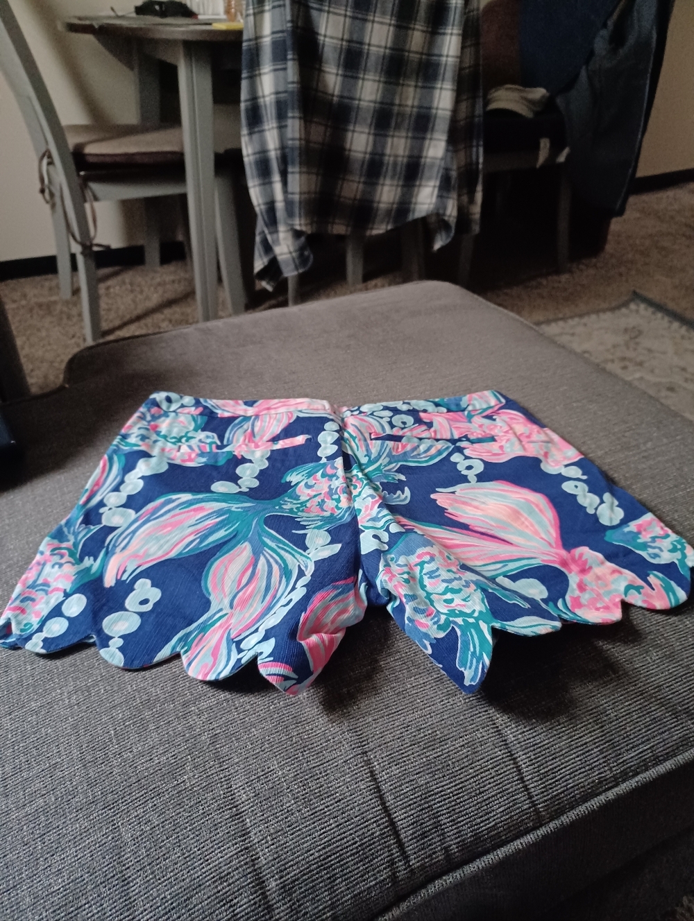 Lilly Pulitzer Navy Blue Pink Green Floral Scallop Hem Shorts